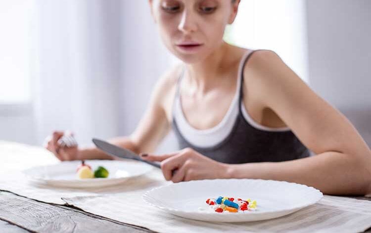 The-complicated-relationship-between-substance-abuse-and-eating-disorders-750x470