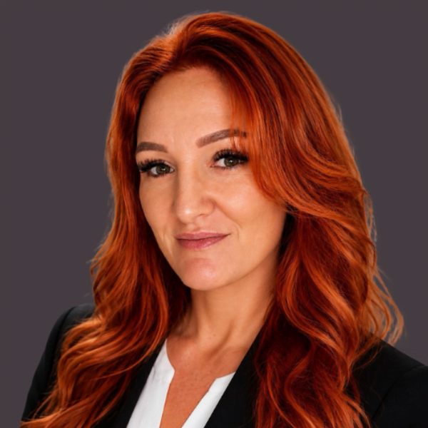 Angela Ellis